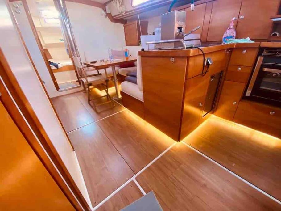 Boat And Breakfast Hotel Palermo Buitenkant foto