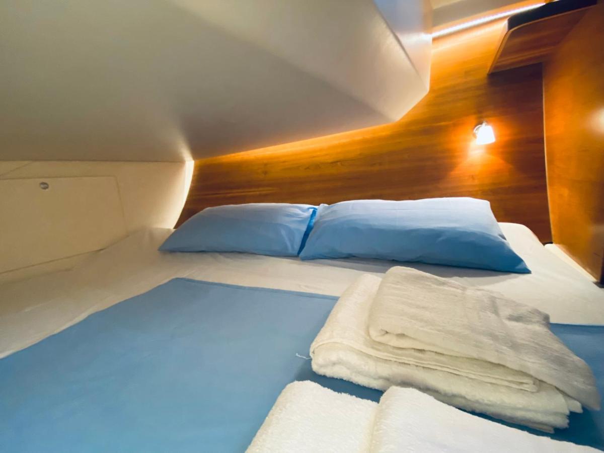 Boat And Breakfast Hotel Palermo Buitenkant foto